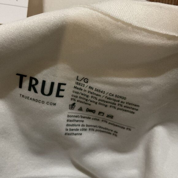 True & Co. Women's Soft Form V Neck Bra - Picture 5 of 6